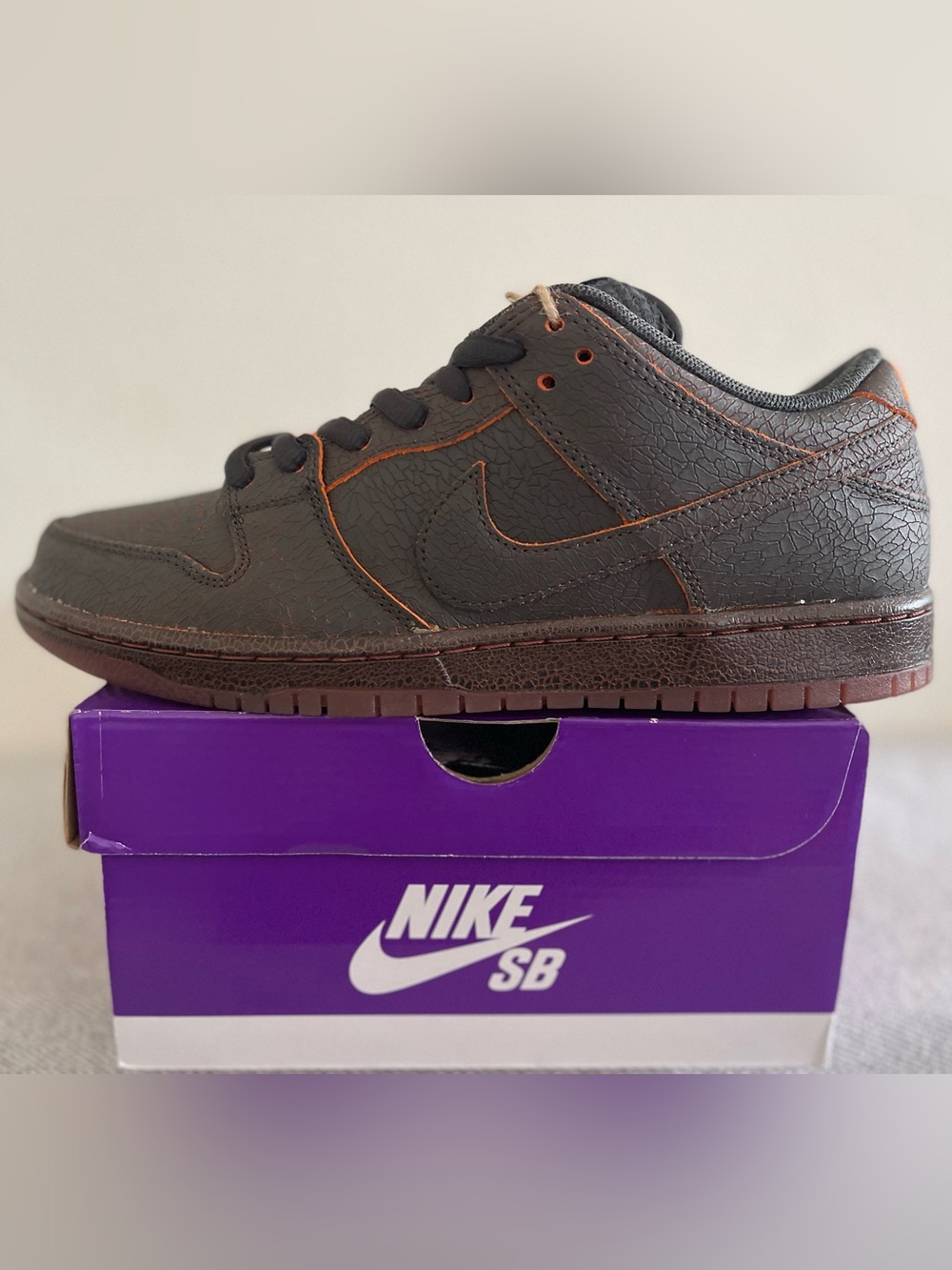 Nike SB Dunk Low Pro PRM Krampus Grey Orange Gris HV1668-001 Men’s New